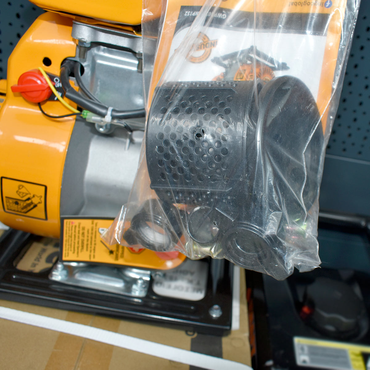 GWP102 - POMPE A EAU ESSENCE 2.5HP INGCO Maroc