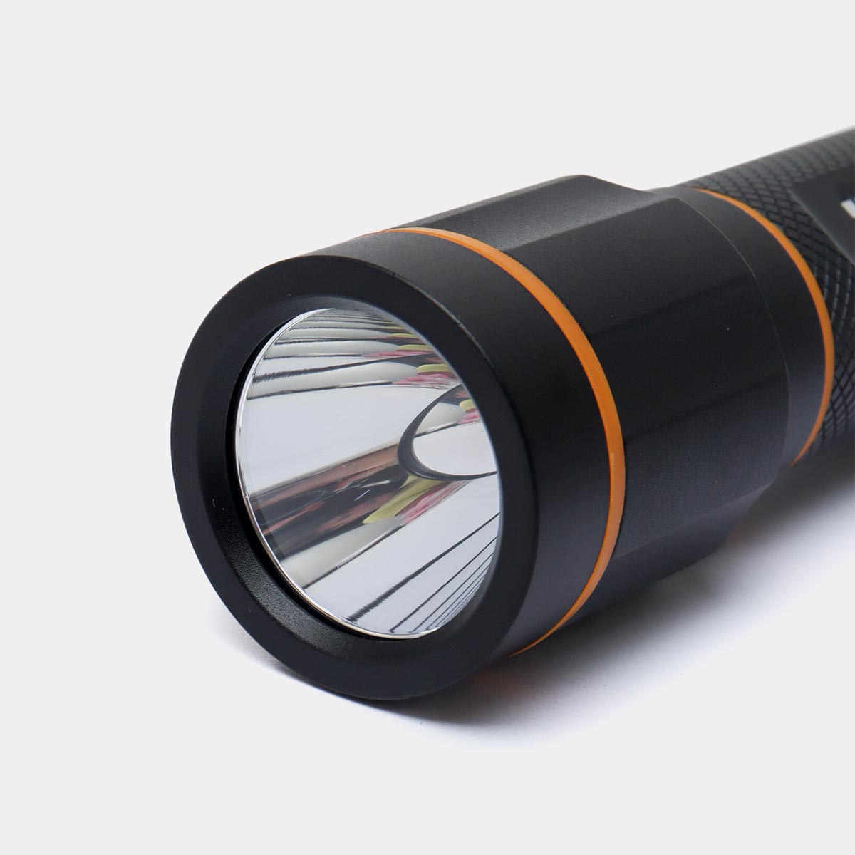 HFL013AAA58 - LAMPE TORCHE 135 LUMENS NR INGCO Maroc