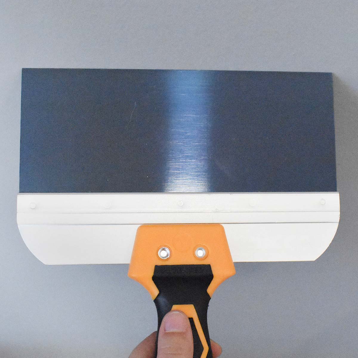 D�tail manche couteau INGCO 200mm � poign�e ergonomique caoutchouc anti-glisse